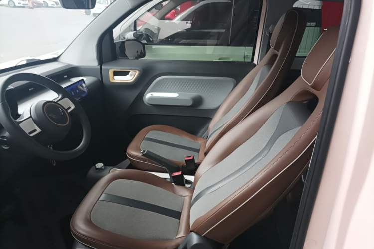 Used Wuling Hongguang MINIEV 2022 GAMEBOY 300km Play Edition Lithium Iron Phosphate Left Front Seat