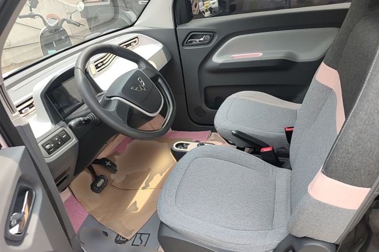Used Wuling Hongguang MINIEV 2022 Macaron Fashion Model Lithium Iron Phosphate Left Front Seat