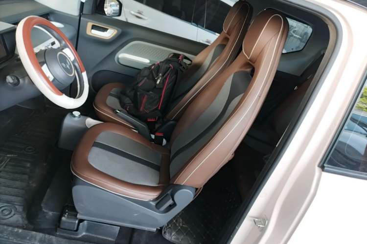 Used Wuling Hongguang MINIEV 2022 GAMEBOY 200km Gaming Edition with Lithium Iron Phosphate Left Front Seat
