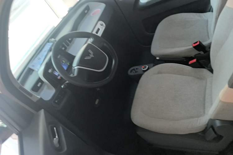 Used Wuling Hongguang MINIEV 2022 Macaron Premium Model – Lithium Iron Phosphate Left Front Seat