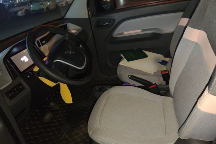 Used Wuling Hongguang MINIEV 2022 Macaron Premium Model – Lithium Ternary Battery Left Front Seat