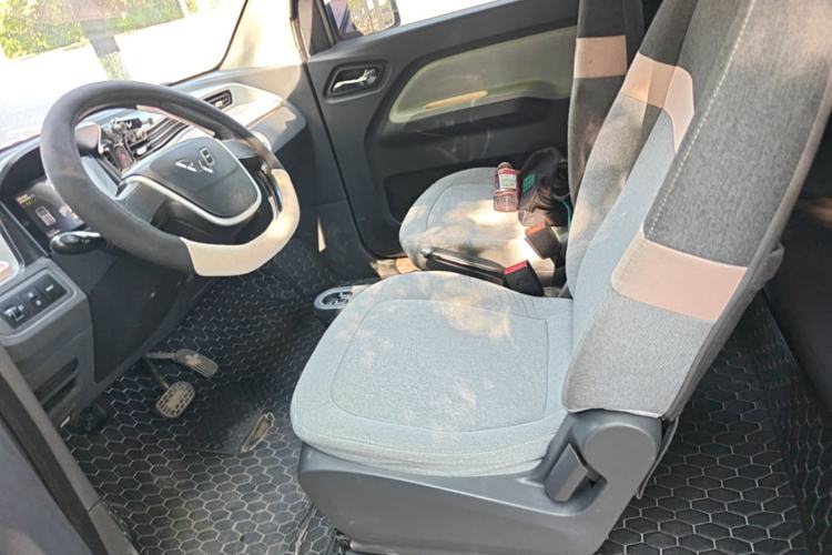 Used Wuling Hongguang MINIEV 2022 Macaron Premium Model – Lithium Iron Phosphate Left Front Seat