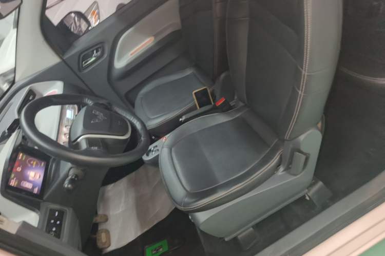 Used Wuling Hongguang MINIEV 2022 Macaron Premium Model – Lithium Iron Phosphate Left Front Seat