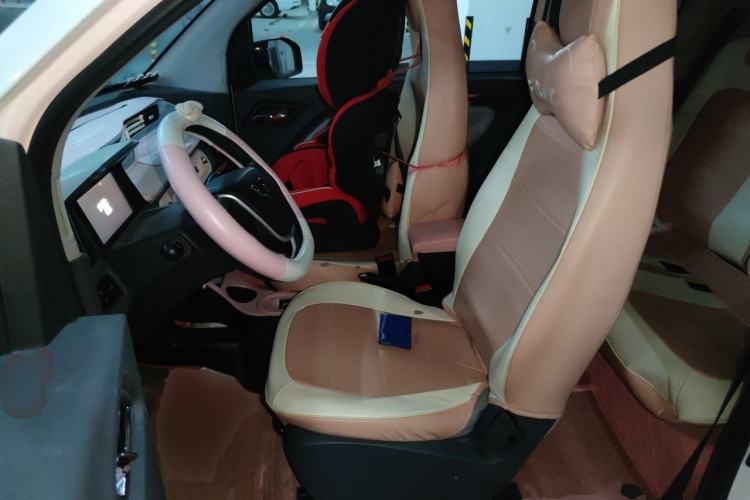 Used Wuling Hongguang MINIEV 2022 Macaron Premium Model – Lithium Iron Phosphate Left Front Seat