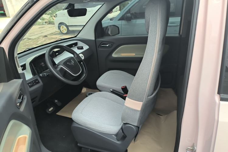 Used Wuling Hongguang MINIEV 2022 Macaron Fashion Model Lithium Iron Phosphate Left Front Seat