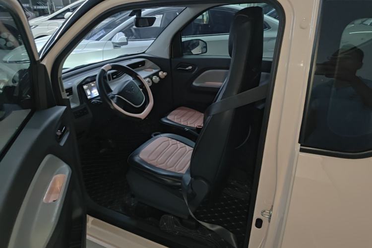 Used Wuling Hongguang MINIEV 2022 Macaron Premium Model – Lithium Iron Phosphate Left Front Seat