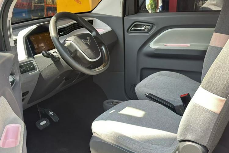 Used Wuling Hongguang MINIEV 2022 Macaron Premium Model – Lithium Iron Phosphate Left Front Seat