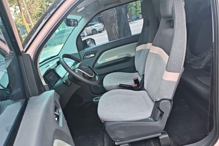 Used Wuling Hongguang MINIEV 2022 Macaron Fashion Model Lithium Iron Phosphate Left Front Seat