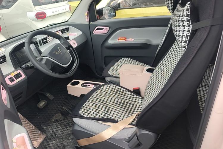 Used Wuling Hongguang MINIEV 2022 Macaron Premium Model – Lithium Iron Phosphate Left Front Seat