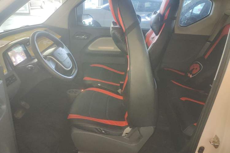 Used Wuling Hongguang MINIEV 2022 Macaron Premium Model – Lithium Iron Phosphate Left Front Seat