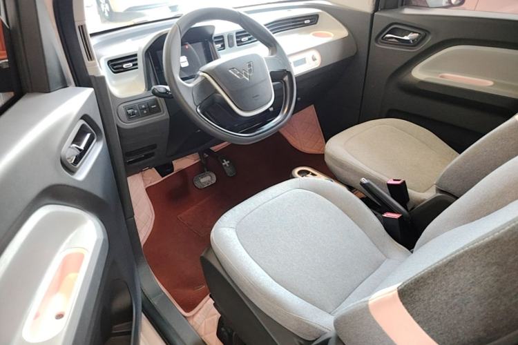 Used Wuling Hongguang MINIEV 2022 Macaron Premium Model – Lithium Ternary Battery Left Front Seat