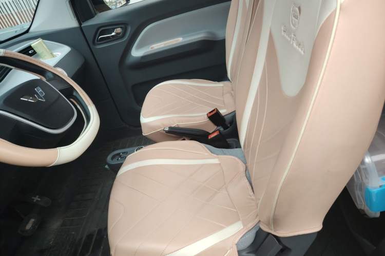 Used Wuling Hongguang MINIEV 2022 Macaron Premium Model – Lithium Iron Phosphate Left Front Seat