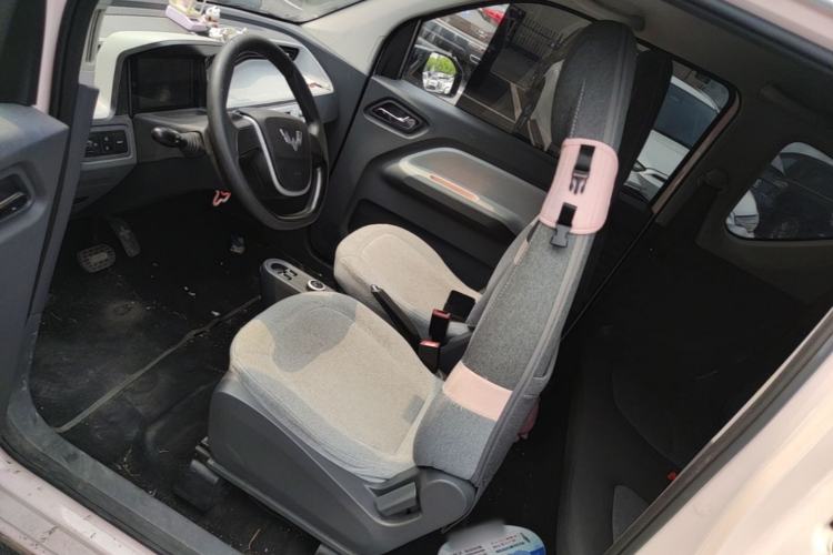 Used Wuling Hongguang MINIEV 2022 Macaron Premium Model – Lithium Ternary Battery Left Front Seat