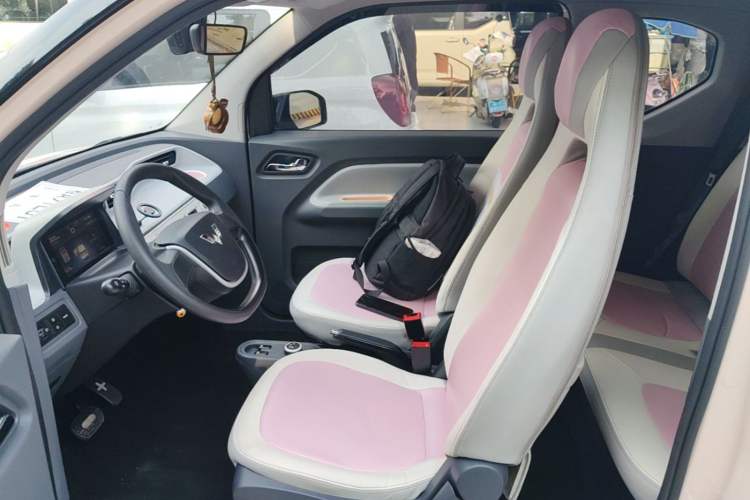 Used Wuling Hongguang MINIEV 2022 Macaron Premium Model – Lithium Iron Phosphate Left Front Seat