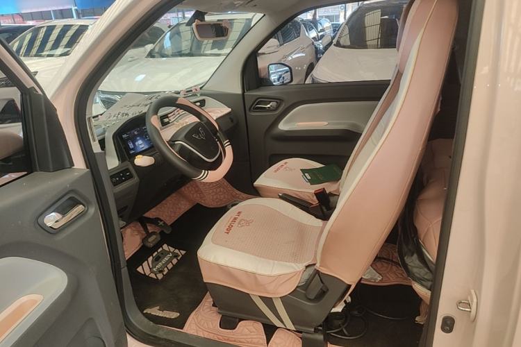 Used Wuling Hongguang MINIEV 2022 Macaron Premium Model – Lithium Ternary Battery Left Front Seat