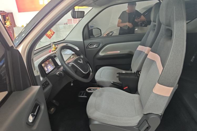Used Wuling Hongguang MINIEV 2022 Macaron Premium Model – Lithium Iron Phosphate Left Front Seat