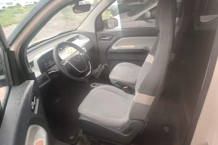 Used Wuling Hongguang MINIEV 2022 Macaron Fashion Model Lithium Iron Phosphate Left Front Seat