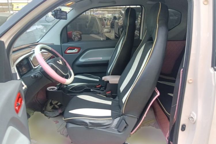 Used Wuling Hongguang MINIEV 2022 Macaron Premium Model – Lithium Iron Phosphate Left Front Seat