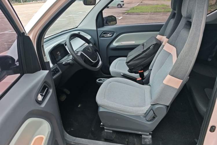 Used Wuling Hongguang MINIEV 2022 Macaron-Color Edition Lithium Iron Phosphate Left Front Seat
