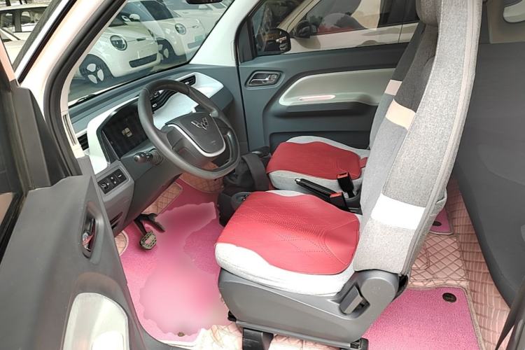 Used Wuling Hongguang MINIEV 2022 Macaron Premium Model – Lithium Iron Phosphate Left Front Seat