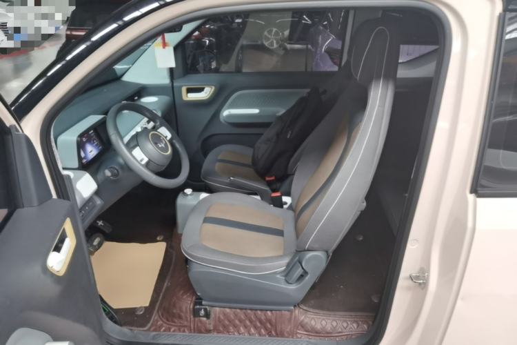 Used Wuling Hongguang MINIEV 2022 GAMEBOY 200km Play Edition with Lithium Iron Phosphate Left Front Seat