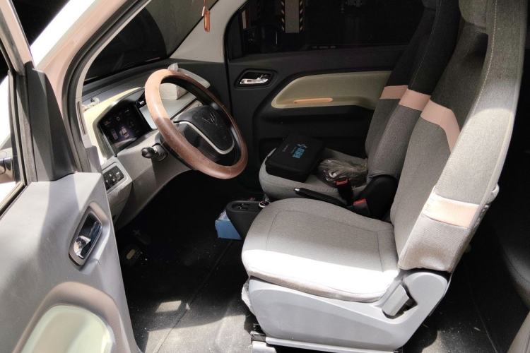Used Wuling Hongguang MINIEV 2022 Macaron Fashion Model Lithium Iron Phosphate Left Front Seat