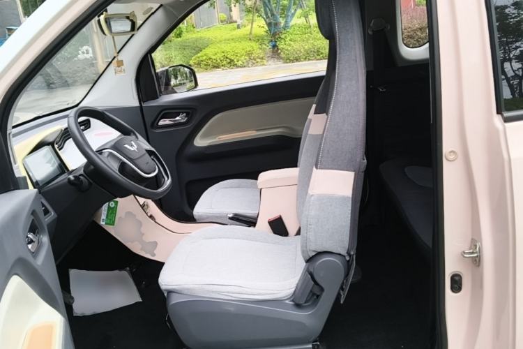 Used Wuling Hongguang MINIEV 2022 Macaron Premium Model – Lithium Iron Phosphate Left Front Seat