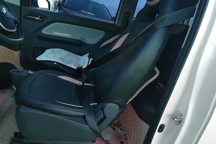 Used Wuling Hongguang MINIEV 2022 Macaron Premium Model – Lithium Ternary Battery Left Front Seat