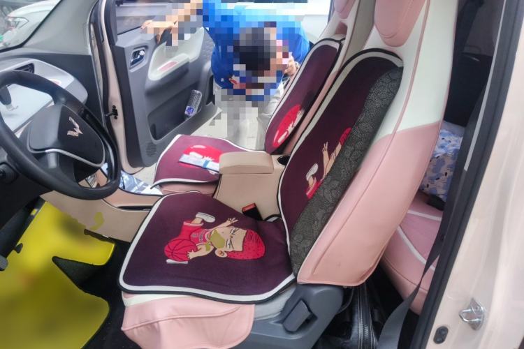 Used Wuling Hongguang MINIEV 2022 Macaron Premium Model – Lithium Iron Phosphate Left Front Seat