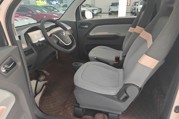 Used Wuling Hongguang MINIEV 2022 Macaron Fashion Model Lithium Iron Phosphate Left Front Seat