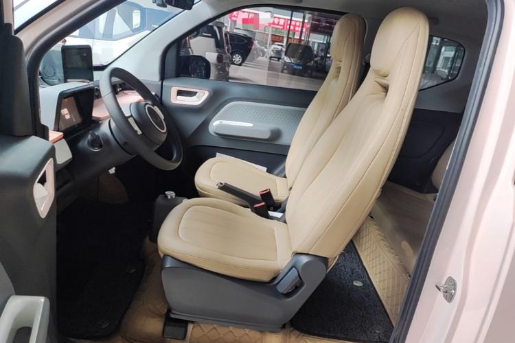 Used Wuling Hongguang MINIEV 2022 GAMEBOY 200km Gaming Edition with Lithium Iron Phosphate Left Front Seat