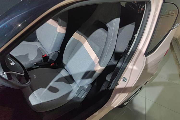Used Wuling Hongguang MINIEV 2022 Macaron Premium Model – Lithium Iron Phosphate Left Front Seat