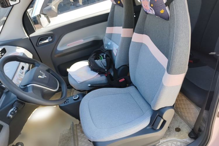 Used Wuling Hongguang MINIEV 2022 Macaron Premium Model – Lithium Iron Phosphate Left Front Seat