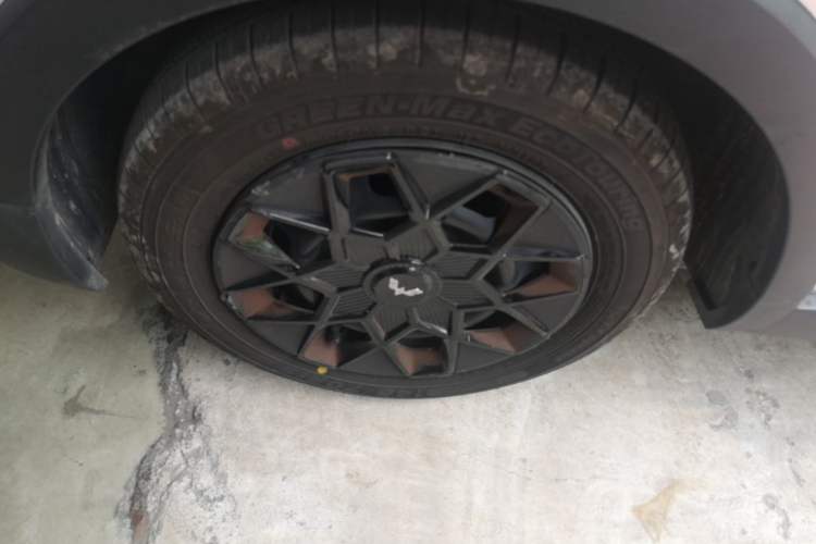 Used Wuling Hongguang MINIEV 2022 GAMEBOY 300km Enthusiast Model with Lithium Iron Phosphate Left Front Wheel Hub
