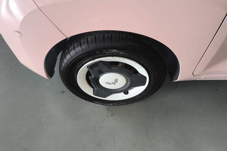 Used Wuling Hongguang MINIEV 2022 Macaron Premium Model – Lithium Ternary Battery Left Front Wheel Hub