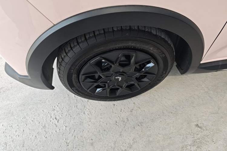 Used Wuling Hongguang MINIEV 2022 GAMEBOY 300km Enthusiast Model with Lithium Iron Phosphate Left Front Wheel Hub