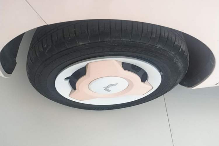 Used Wuling Hongguang MINIEV 2022 Macaron Premium Model – Lithium Iron Phosphate Left Front Wheel Hub