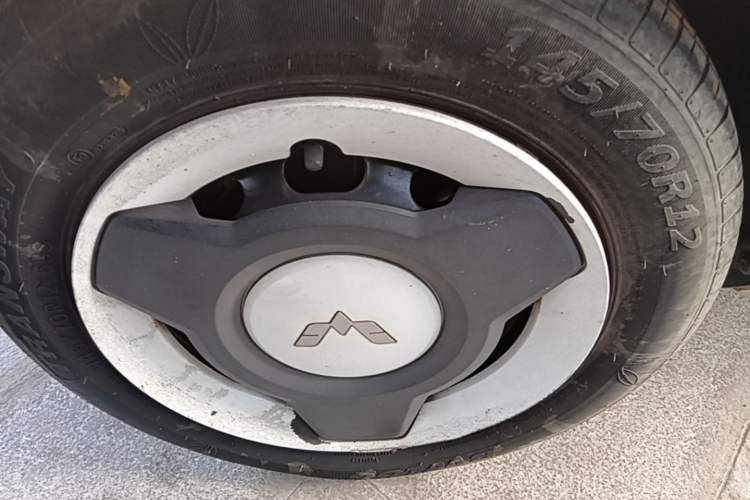 Used Wuling Hongguang MINIEV 2022 Macaron-Color Edition Lithium Iron Phosphate Left Front Wheel Hub