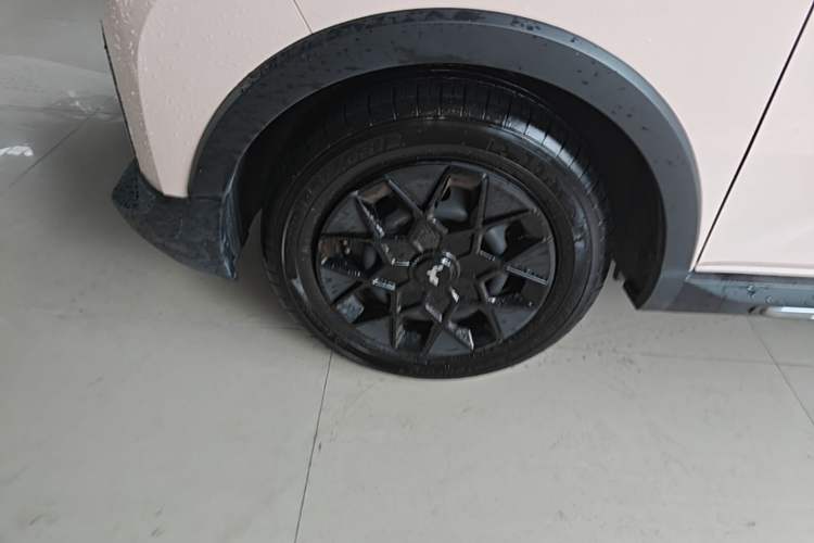 Used Wuling Hongguang MINIEV 2022 GAMEBOY 300km Enthusiast Model with Lithium Iron Phosphate Left Front Wheel Hub