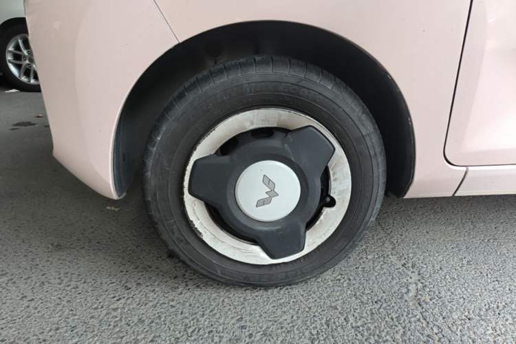Used Wuling Hongguang MINIEV 2022 Macaron Premium Model – Lithium Ternary Battery Left Front Wheel Hub