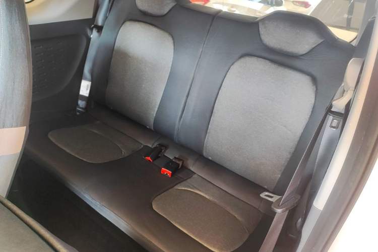 Used Wuling Hongguang MINIEV 2022 Macaron Fashion Model Lithium Iron Phosphate Left Rear Seat