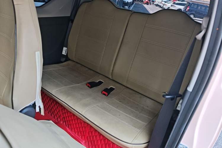 Used Wuling Hongguang MINIEV 2022 Macaron Premium Model – Lithium Iron Phosphate Left Rear Seat