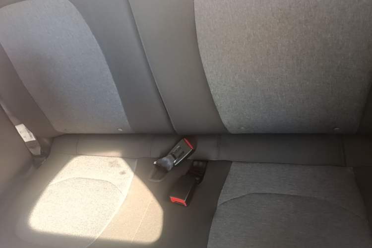 Used Wuling Hongguang MINIEV 2022 Easy Version Lithium Iron Phosphate Left Rear Seat