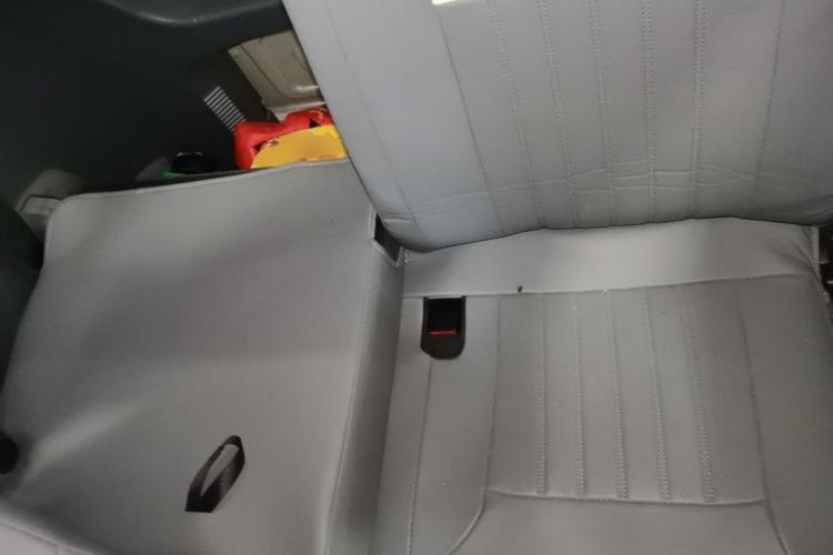 Used Wuling Hongguang MINIEV 2022 Macaron Fashion Edition Lithium-Nickel-Cobalt-Alpha-oxide Left Rear Seat