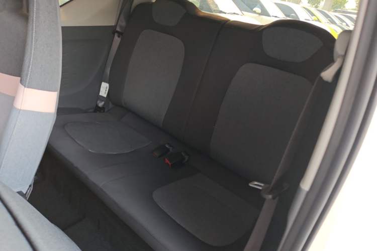 Used Wuling Hongguang MINIEV 2022 Macaron Premium Model – Lithium Iron Phosphate Left Rear Seat