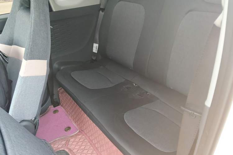 Used Wuling Hongguang MINIEV 2022 Macaron Fashion Model Lithium Iron Phosphate Left Rear Seat