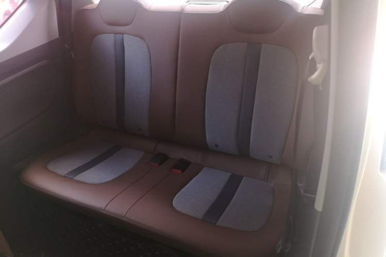 Used Wuling Hongguang MINIEV 2022 GAMEBOY 300km Enthusiast Model with Lithium Iron Phosphate Left Rear Seat