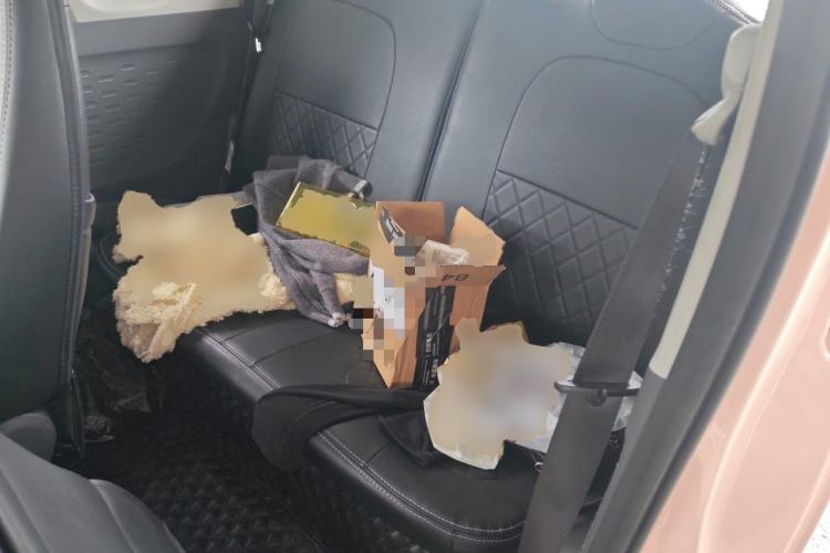 Used Wuling Hongguang MINIEV 2022 Macaron Fashion Model Lithium Iron Phosphate Left Rear Seat