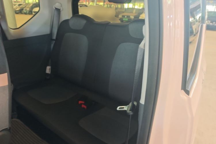 Used Wuling Hongguang MINIEV 2022 Macaron Premium Model – Lithium Iron Phosphate Left Rear Seat