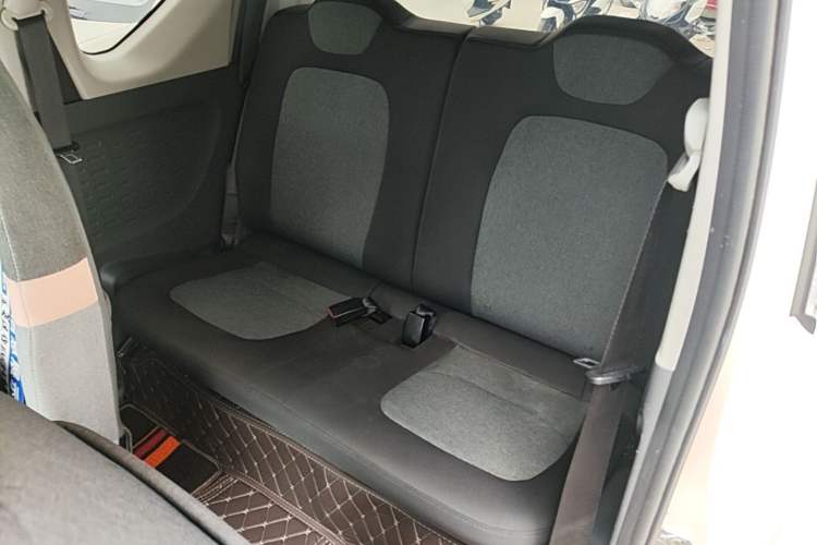 Used Wuling Hongguang MINIEV 2022 Macaron Premium Model – Lithium Iron Phosphate Left Rear Seat